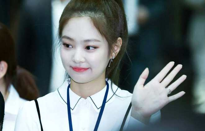 jennie队内霸凌是怎么回事？jennie霸凌lisa和rose是真的假的