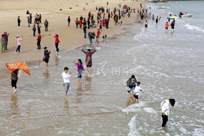 ​连云港：连岛海滨旅游度假区淡季试行免门票