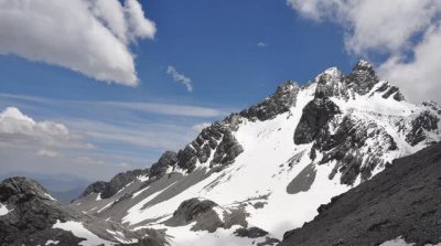 ​珠峰早就被人征服，为何玉龙雪山却没有人能登顶，你知道吗？