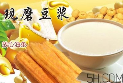 ​油条和豆浆能一起吃吗？油条为什么要配豆浆？