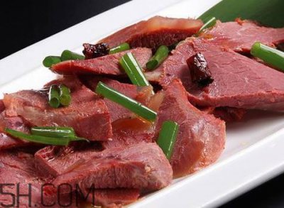 ​腊牛肉臭了还能吃吗 腊牛肉有点发霉还能吃吗