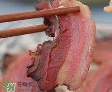 腌腊肉是先放酒还是先放盐?腌腊肉可以放酒吗?