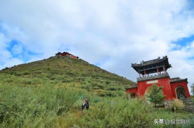 ​右玉县，牛心山秋景如画